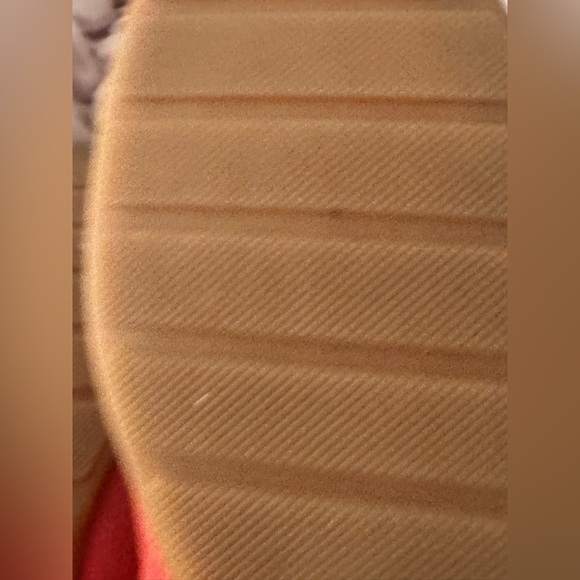 Authentic Coach Vintage Women's Coral Leather Loafers with Gold Detail! 8.5 Med - Picture 6 of 7